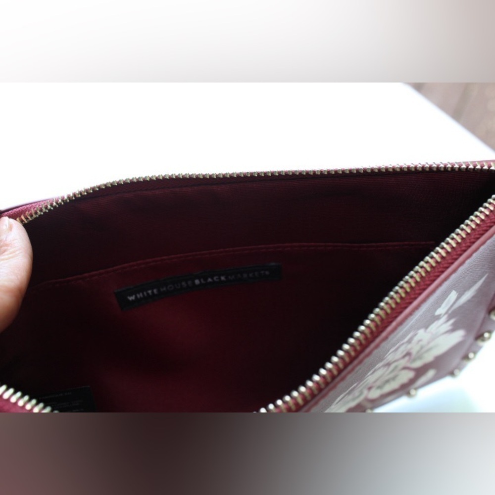 NWT White house black market hand bag/clutch - Picture 4 of 7